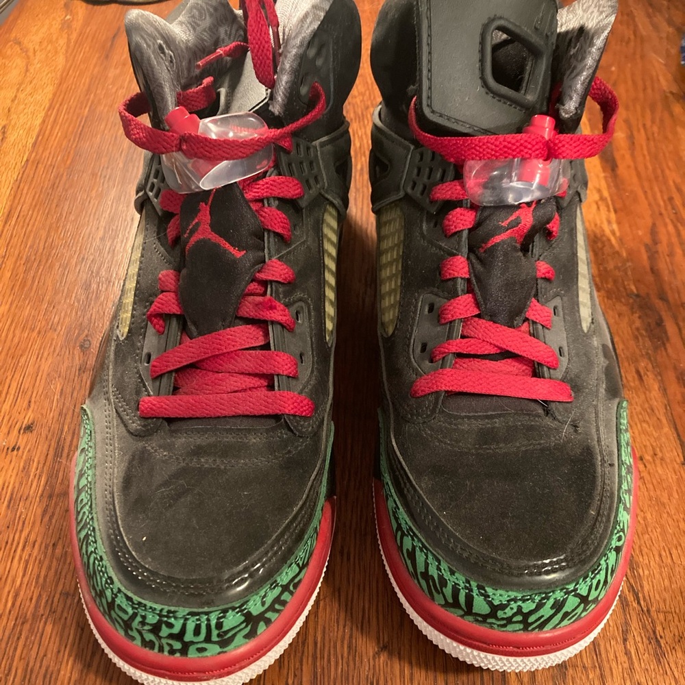 Air Jordan Spizikes OG 2017 Black/Varsity Red.